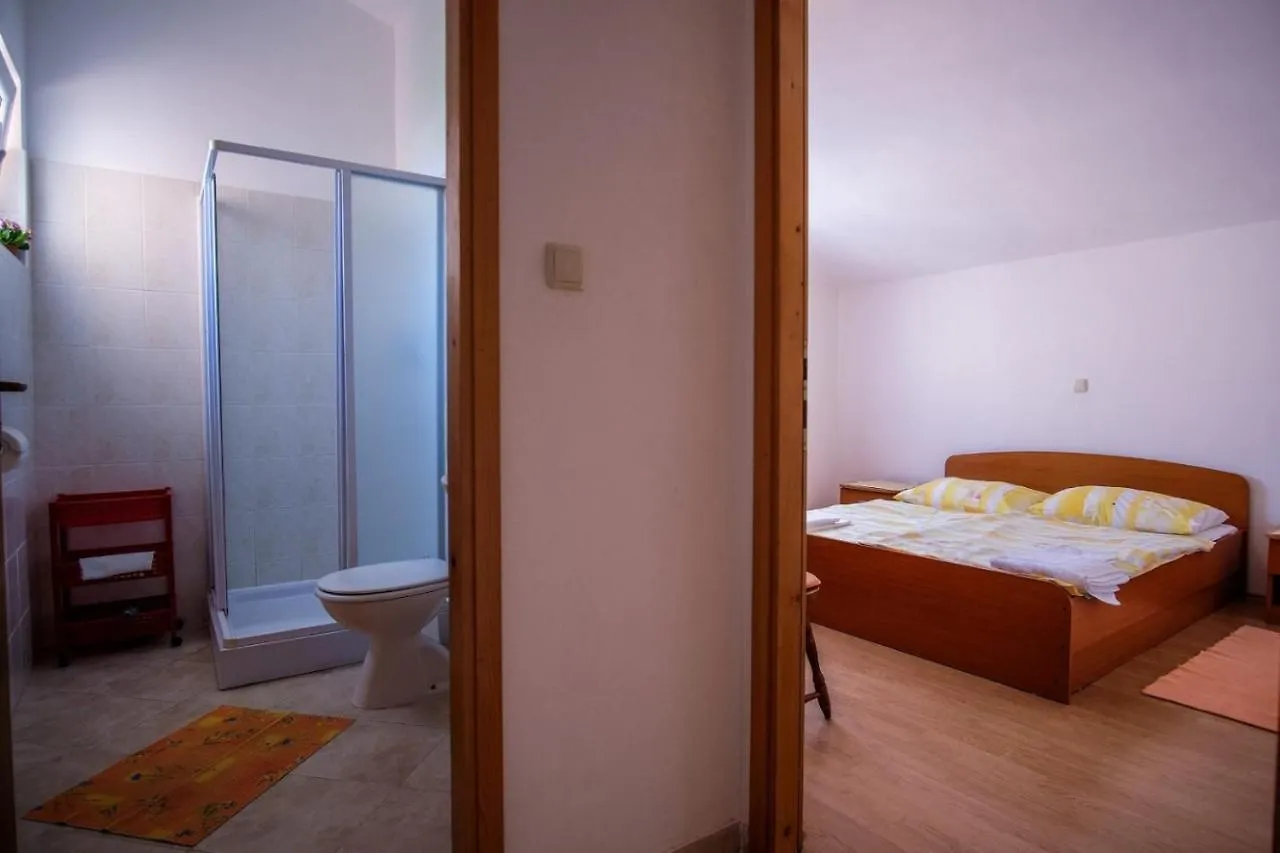 Apartmani Jasko Barbat na Rabu Lägenhet