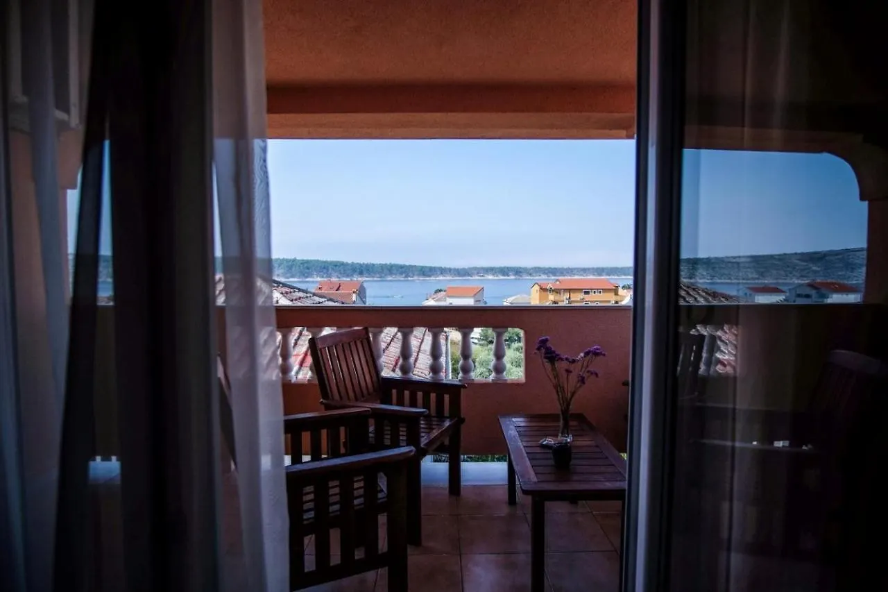 Apartmani Jasko Barbat na Rabu Lägenhet