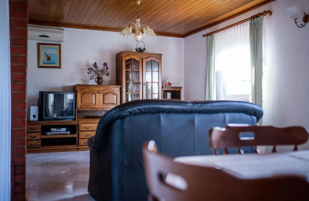 Apartmani Jasko Barbat na Rabu Lägenhet
