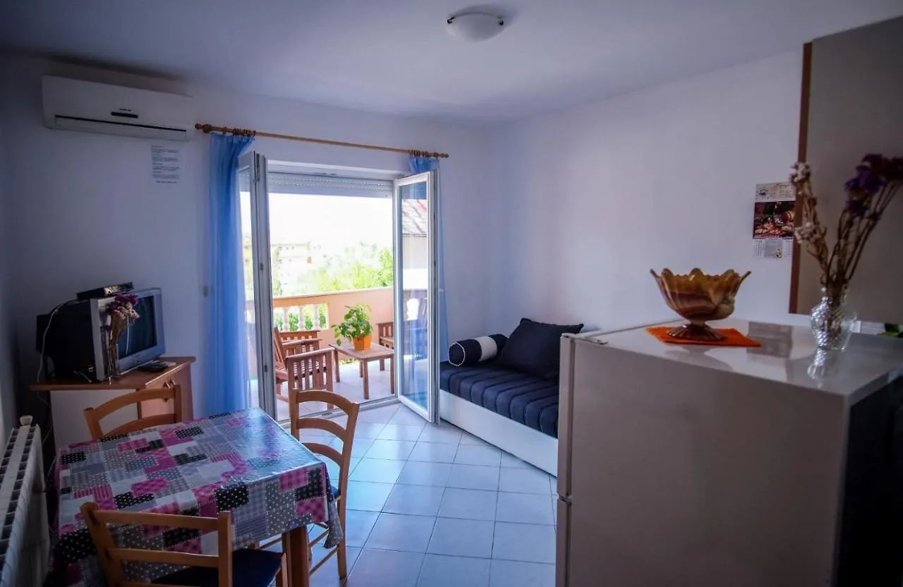 Apartmani Jasko Barbat na Rabu Lägenhet